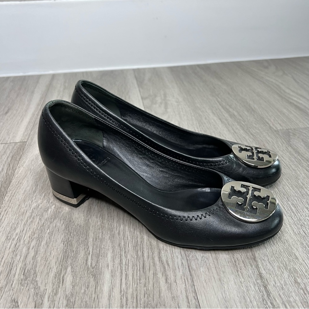 Tory Burch REVA Black Leather Silver Accent Logo Detail Block Heel Pumps